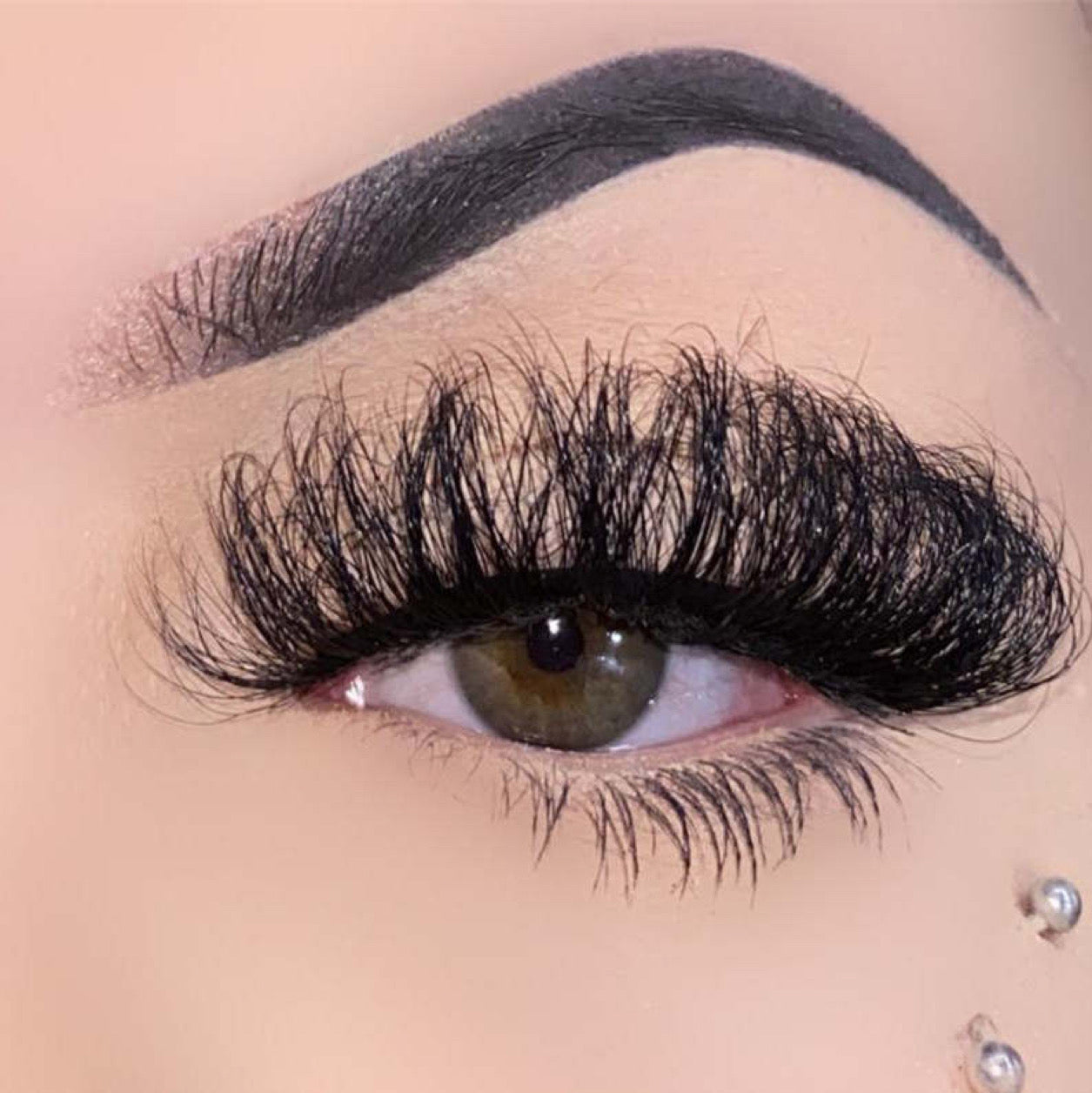 BRATZ – AnneMariesBeautyXo - Main Image